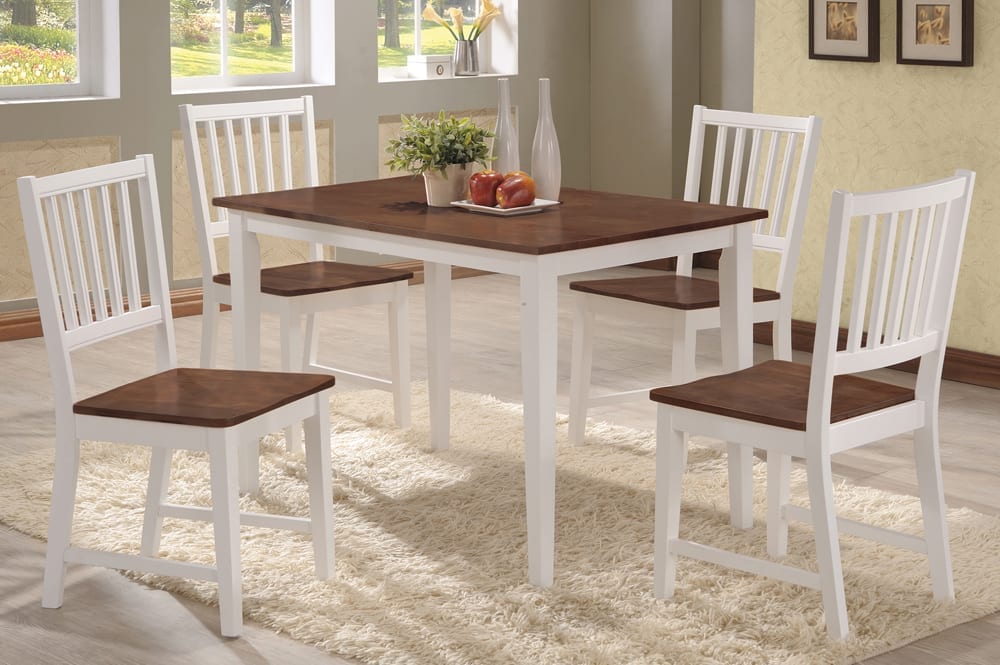 3022 Dining Set
